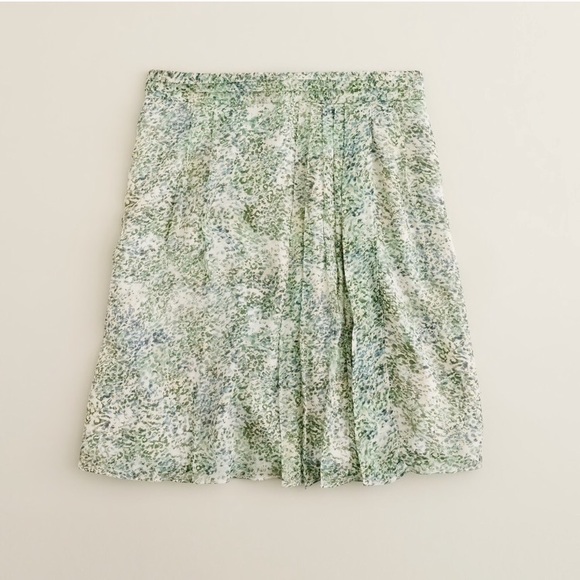 J. Crew Dresses & Skirts - Jcrew NWT 100 silk Soiree skirt beautiful nwt sz 0